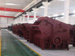 反擊式破碎機的破碎原理、結構特點及應用