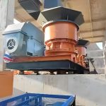 立式復(fù)合破碎機破碎過程變緩的原因分析